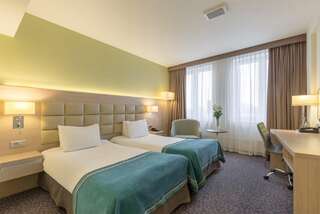 Отель Nesterov Plaza Hotel Уфа Номер повышенной комфортности с 2 кроватями-1