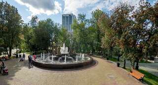 Отель Nesterov Plaza Hotel Уфа Номер стандарт с 1 двуспальной кроватью с видом на город-7