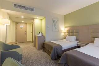 Отель Nesterov Plaza Hotel Уфа Стандартный номер с 2 раздельными кроватями-3